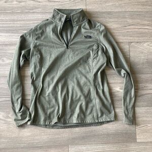 Women’s Large North Face Lightweight Half Zip Pullover Green